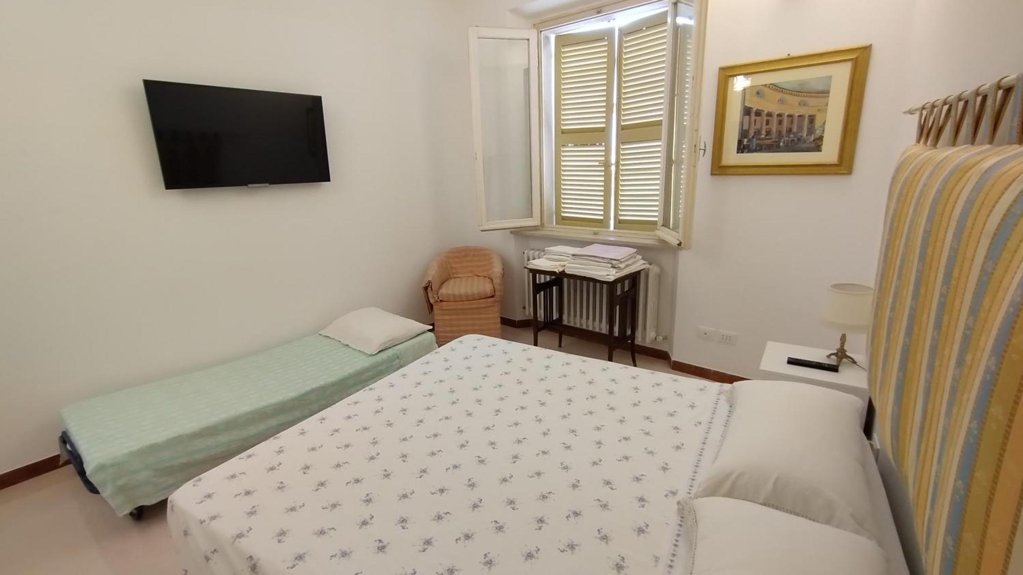 Palazzo Cavalletti - Appartamenti Nel Cuore Di Сенигалия Екстериор снимка